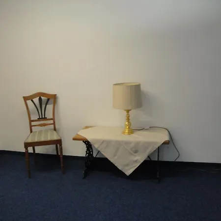 Bed & Kitchen Appartement