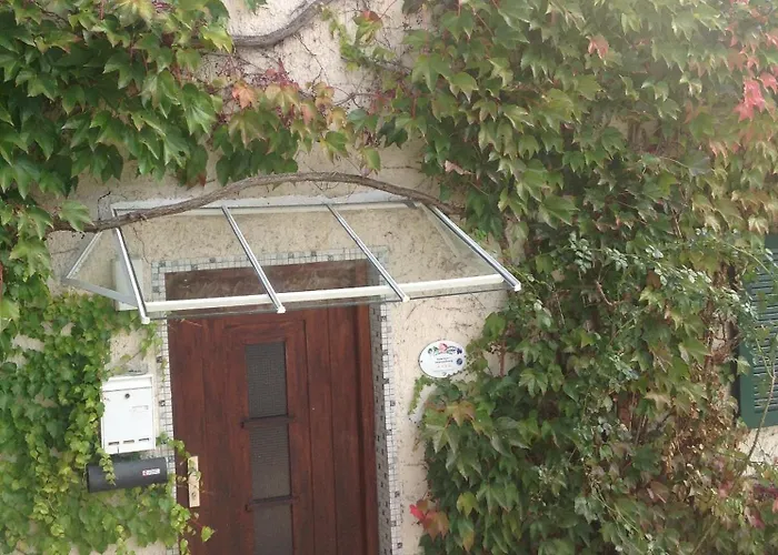 Bed & Kitchen בורגאו