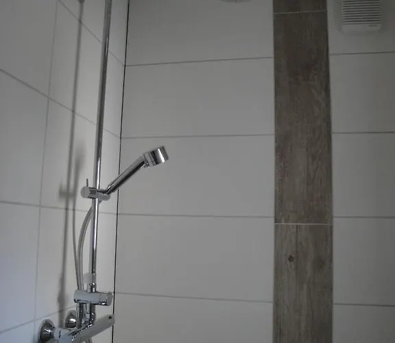 דירה Bed & Kitchen
