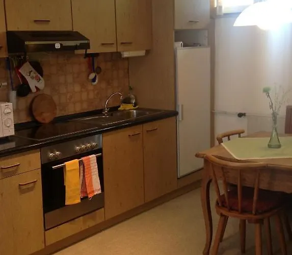 דירה Bed & Kitchen