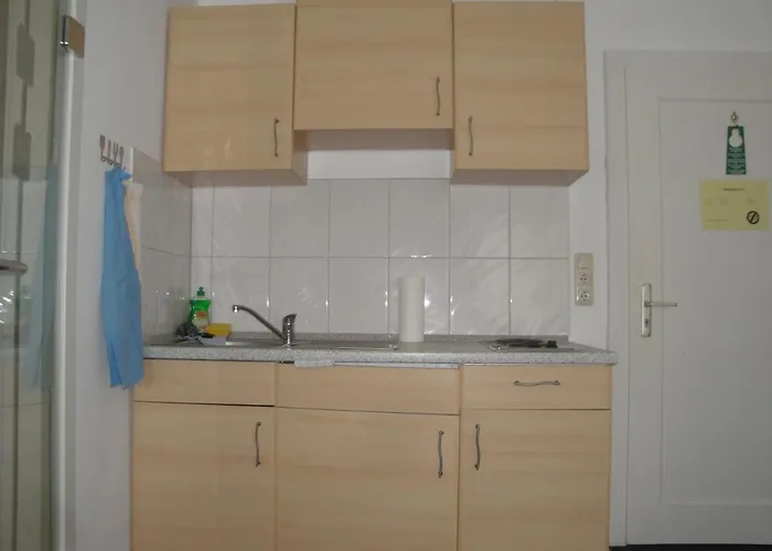 Bed & Kitchen בורגאו